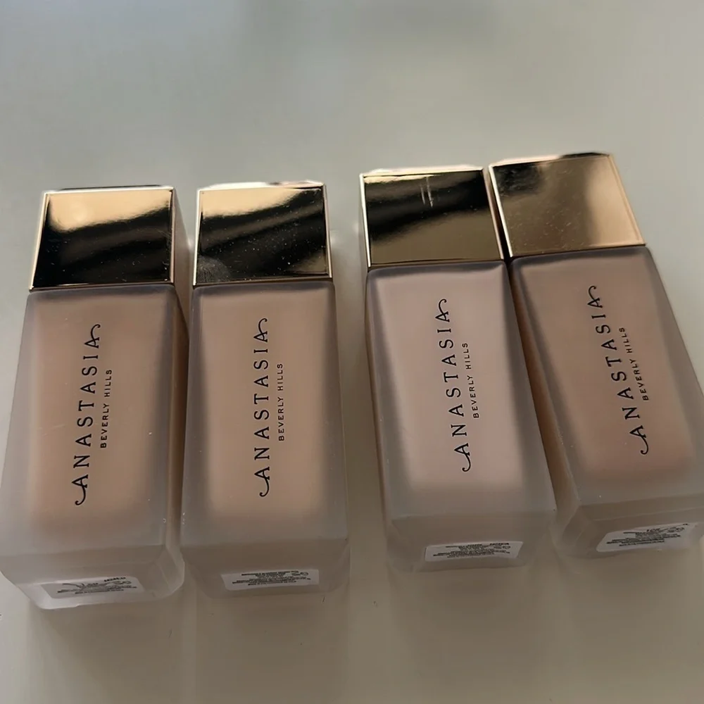 ANASTASIA BEVERLY HILLS IMPECCABLE BLURRING FOUNDATION - OON